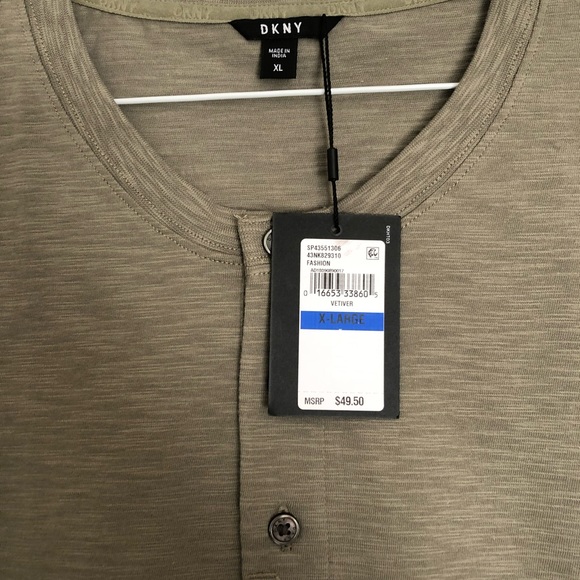 Men’s XL DKNY T-shirt. NWT - Picture 5 of 5